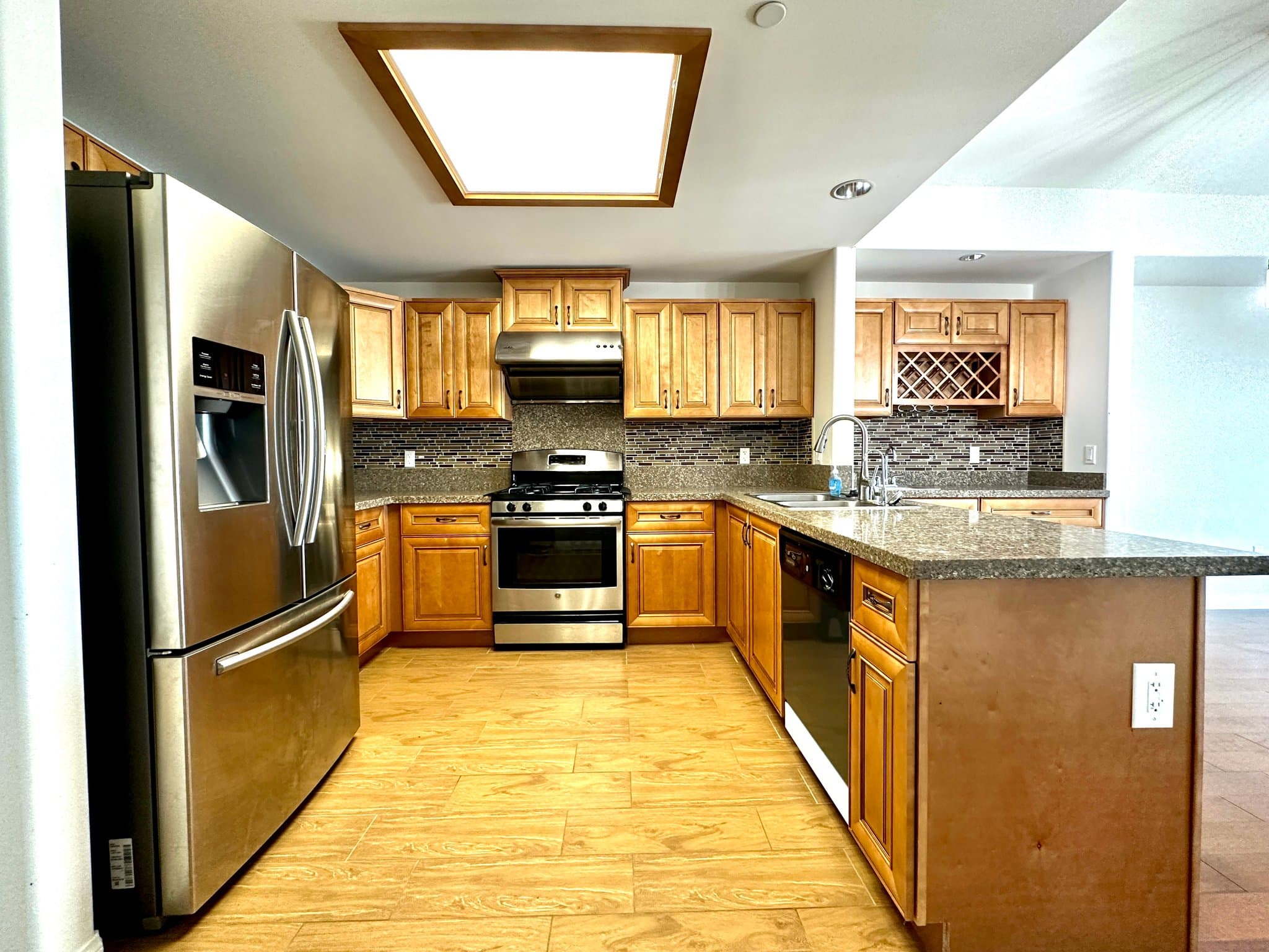 Alhambra Condo: 11 S 3rd St