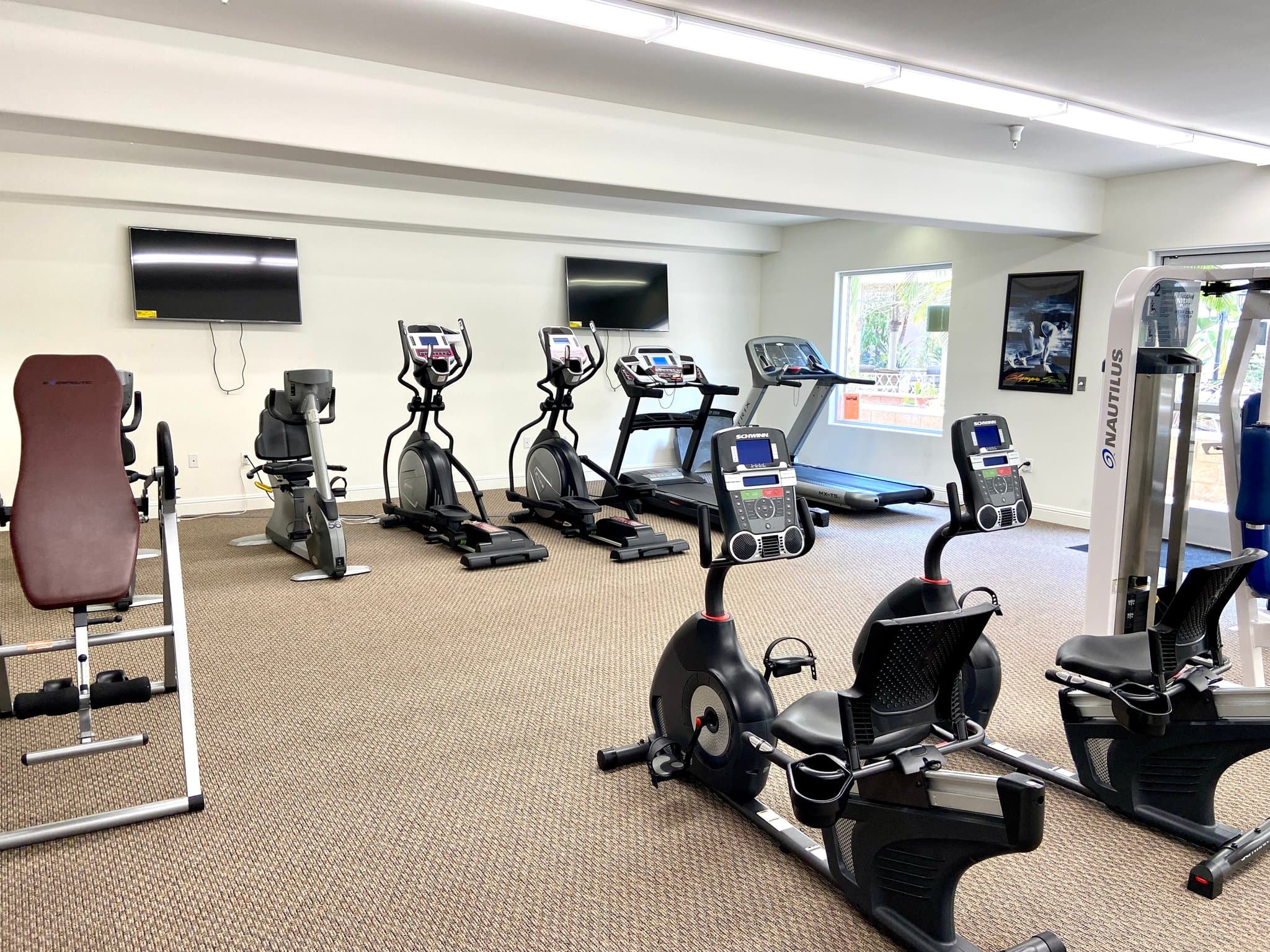 Alhambra Condo: 11 S 3rd St