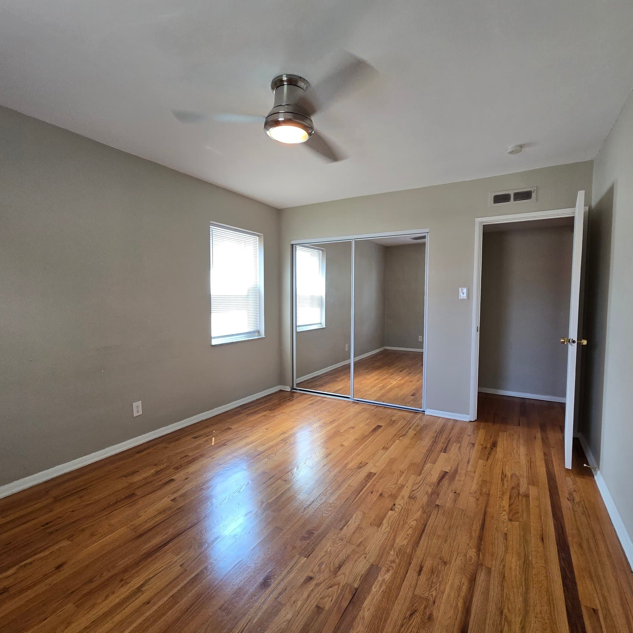 St Louis Apartment: 5939 Nagel