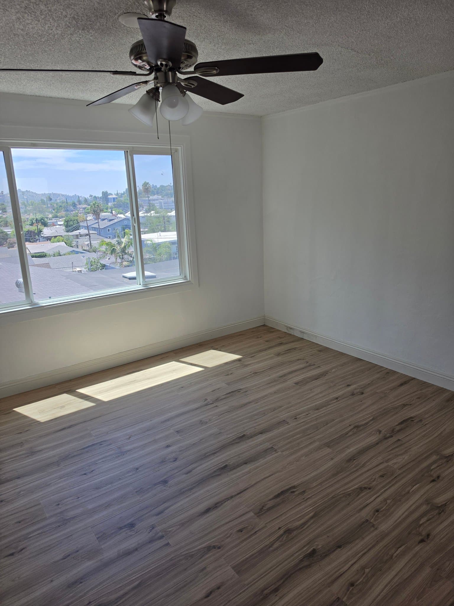 Los Angeles Multiplex: 1105 Nolden St