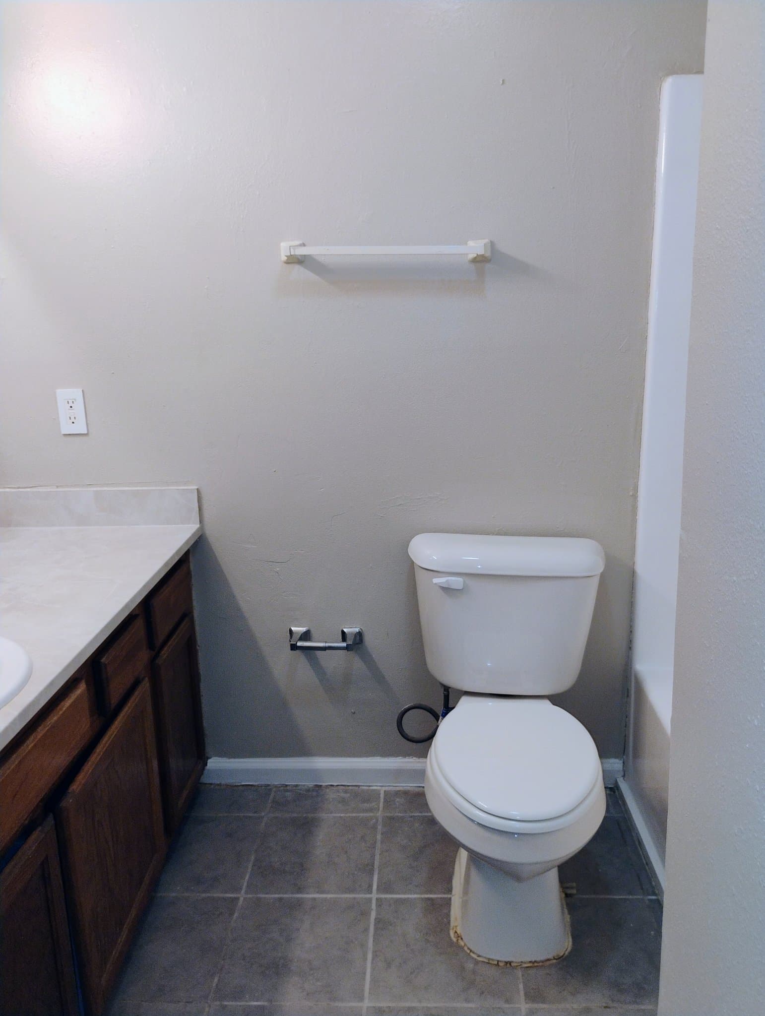 Baton Rouge Multiplex: 1724 Cedar Lake Dr