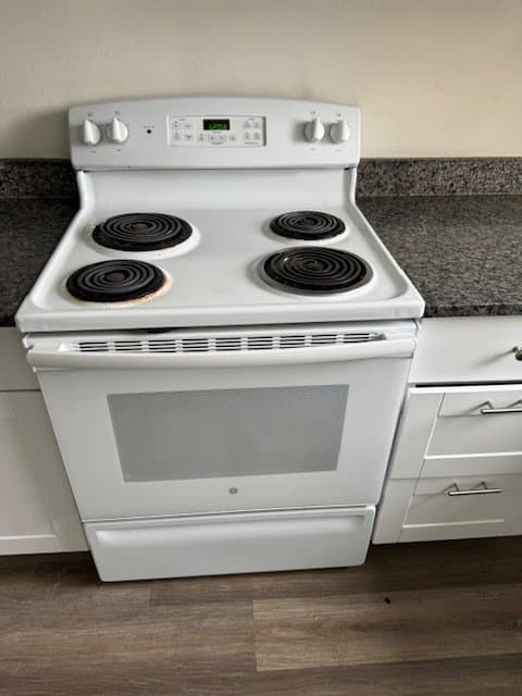 Ephraim Townhome: 242 E Center Street