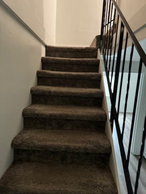 Ephraim Townhome: 242 E Center Street