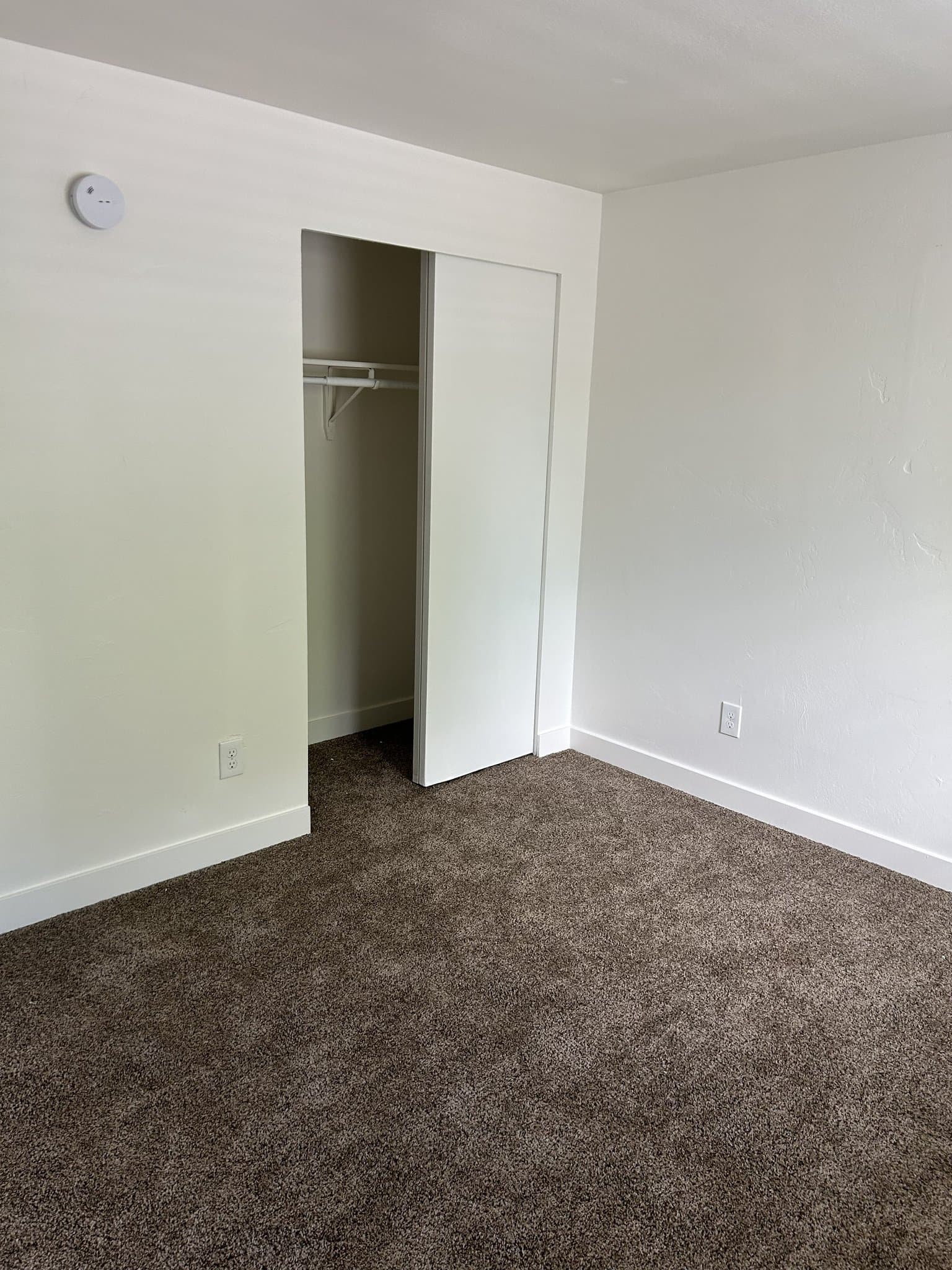 Ephraim Townhome: 258 E. Center St