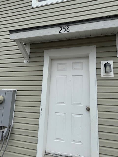 Ephraim Townhome: 258 E. Center St