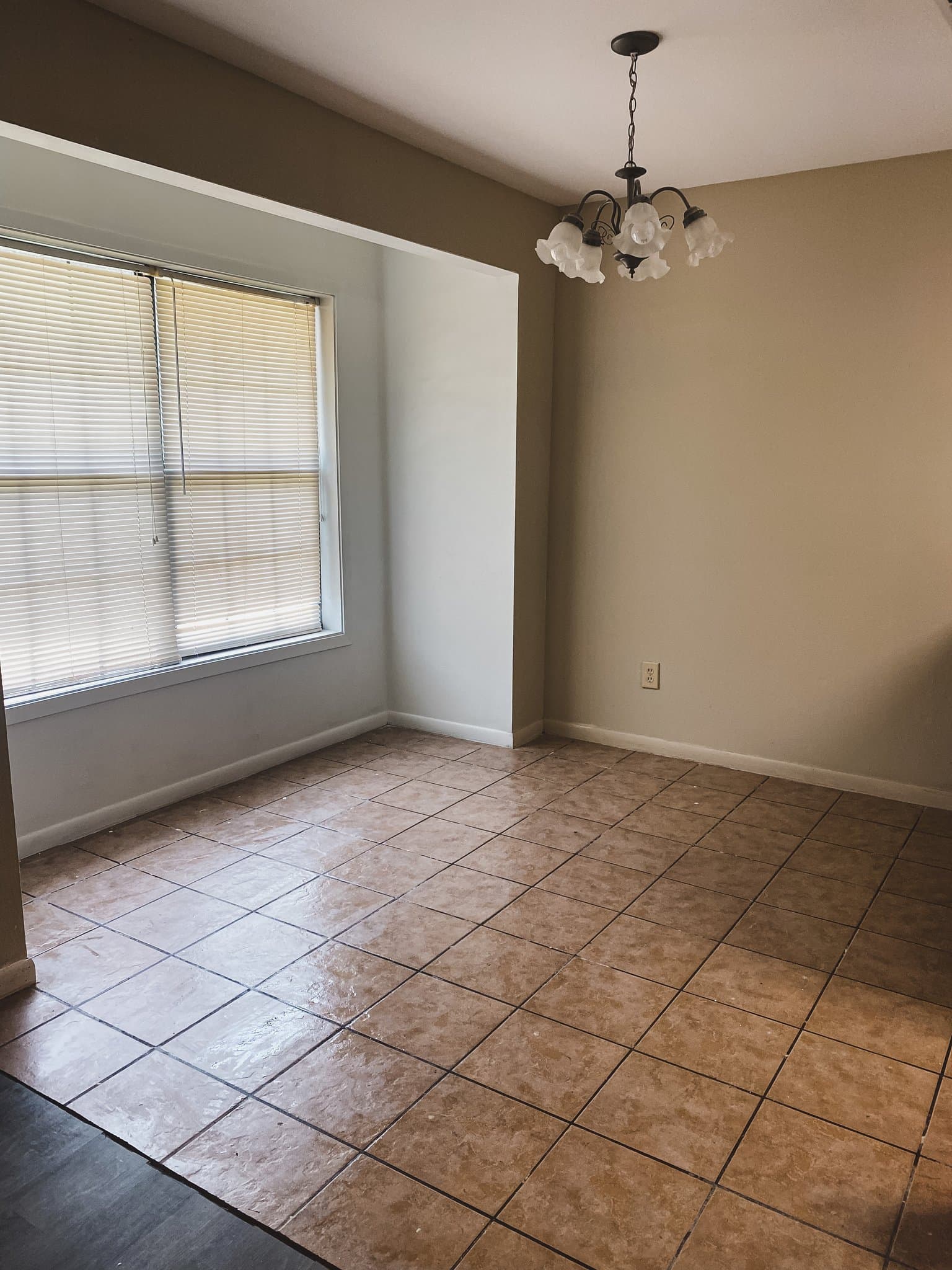Monroe House: 200 Timberwood Drive