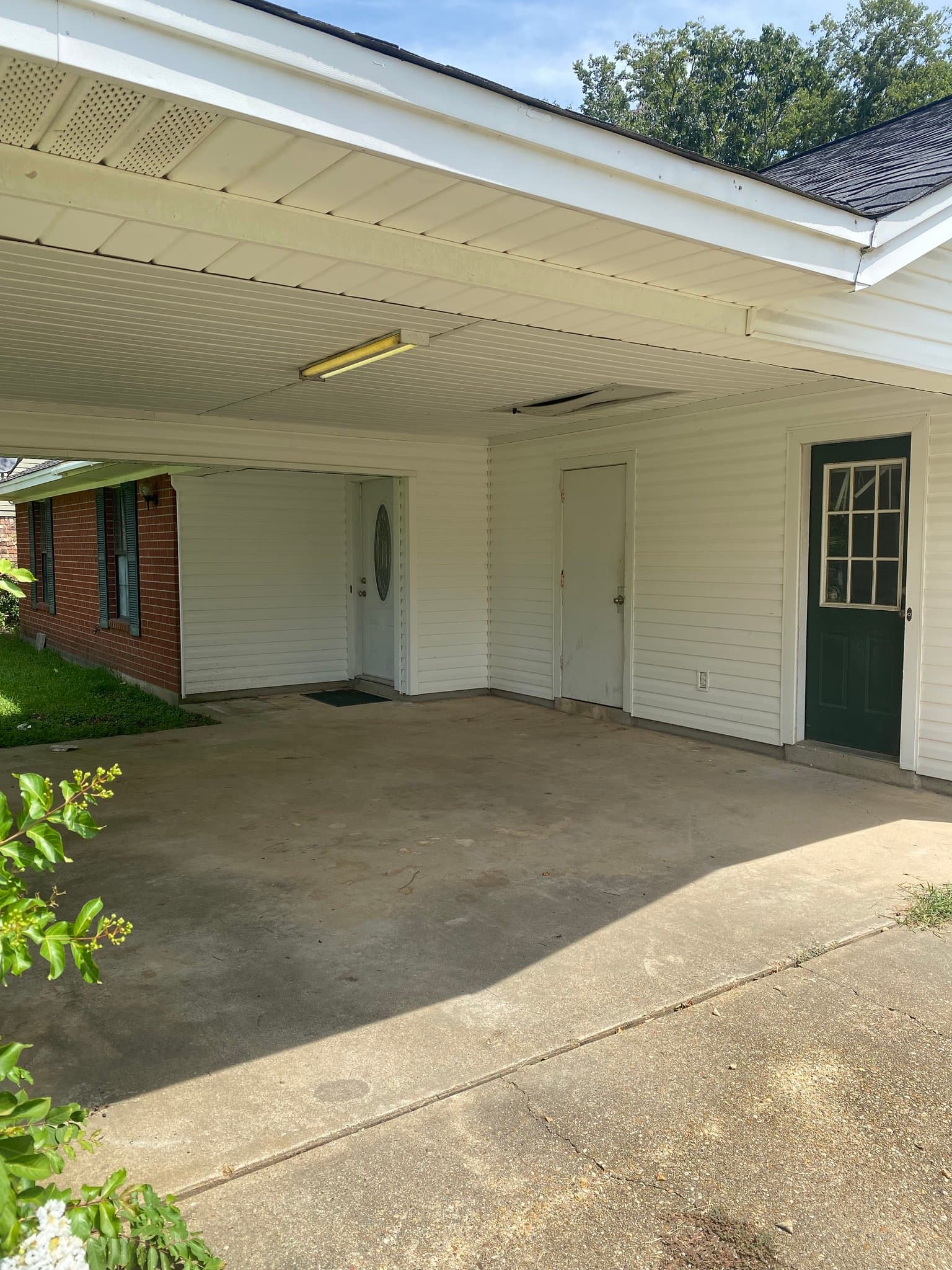 Monroe House: 200 Timberwood Drive