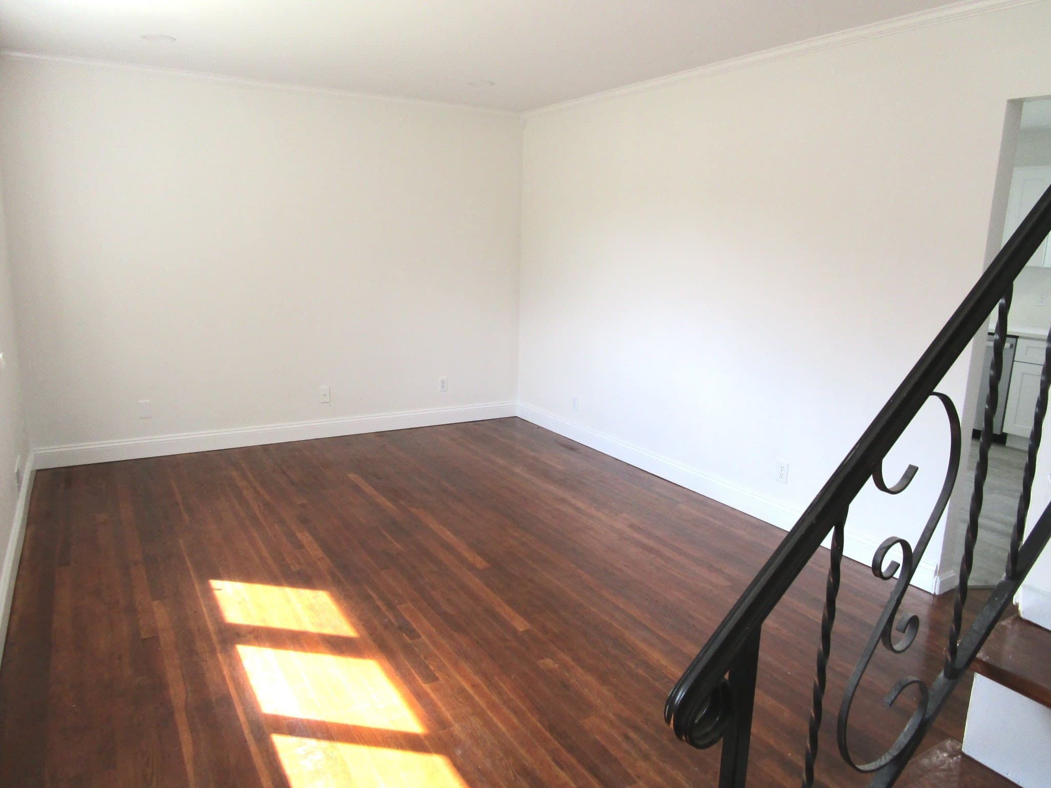 Howell House: 74 Brookhill