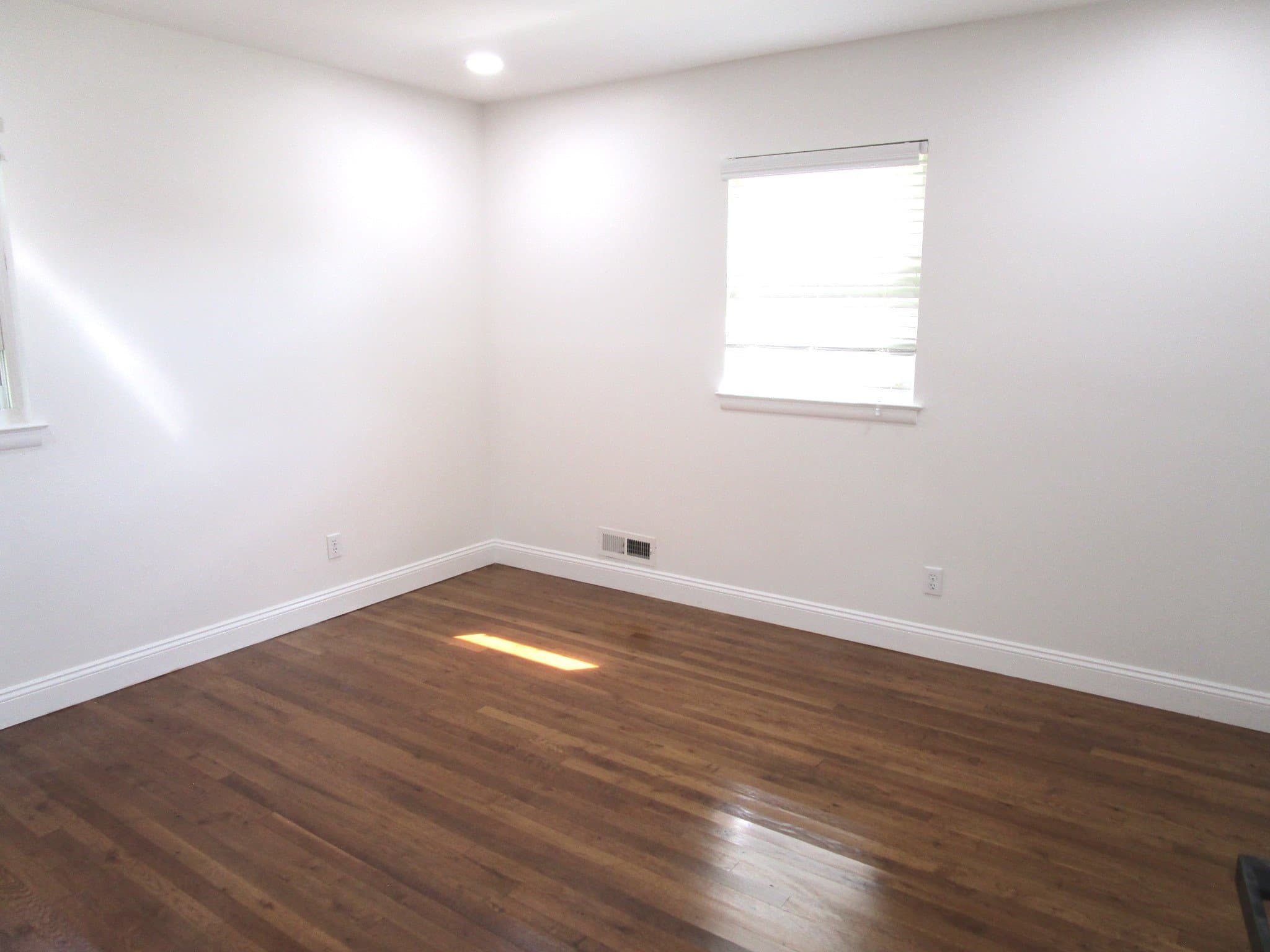 Howell House: 74 Brookhill