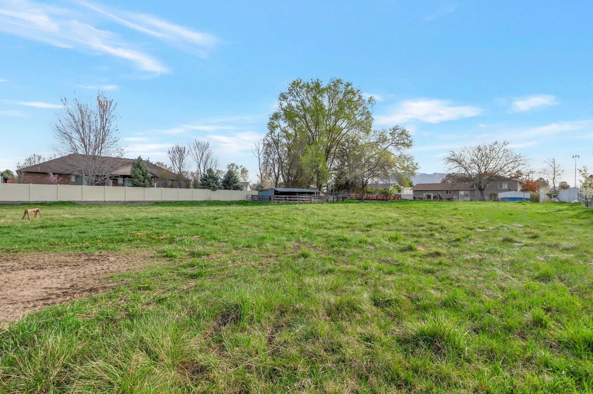 Clinton House: 2184 N 2000 W