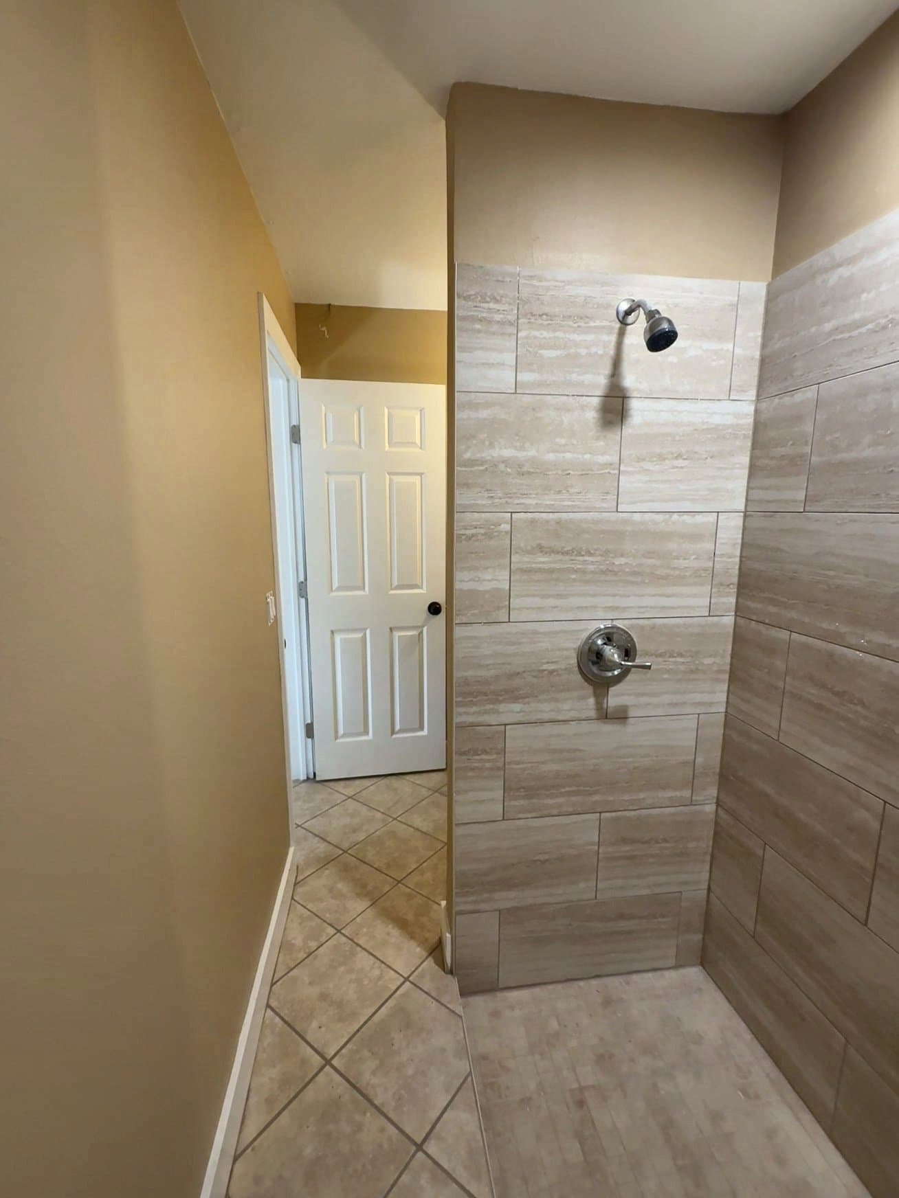 Bradenton House: 608 60th Ave Drive West