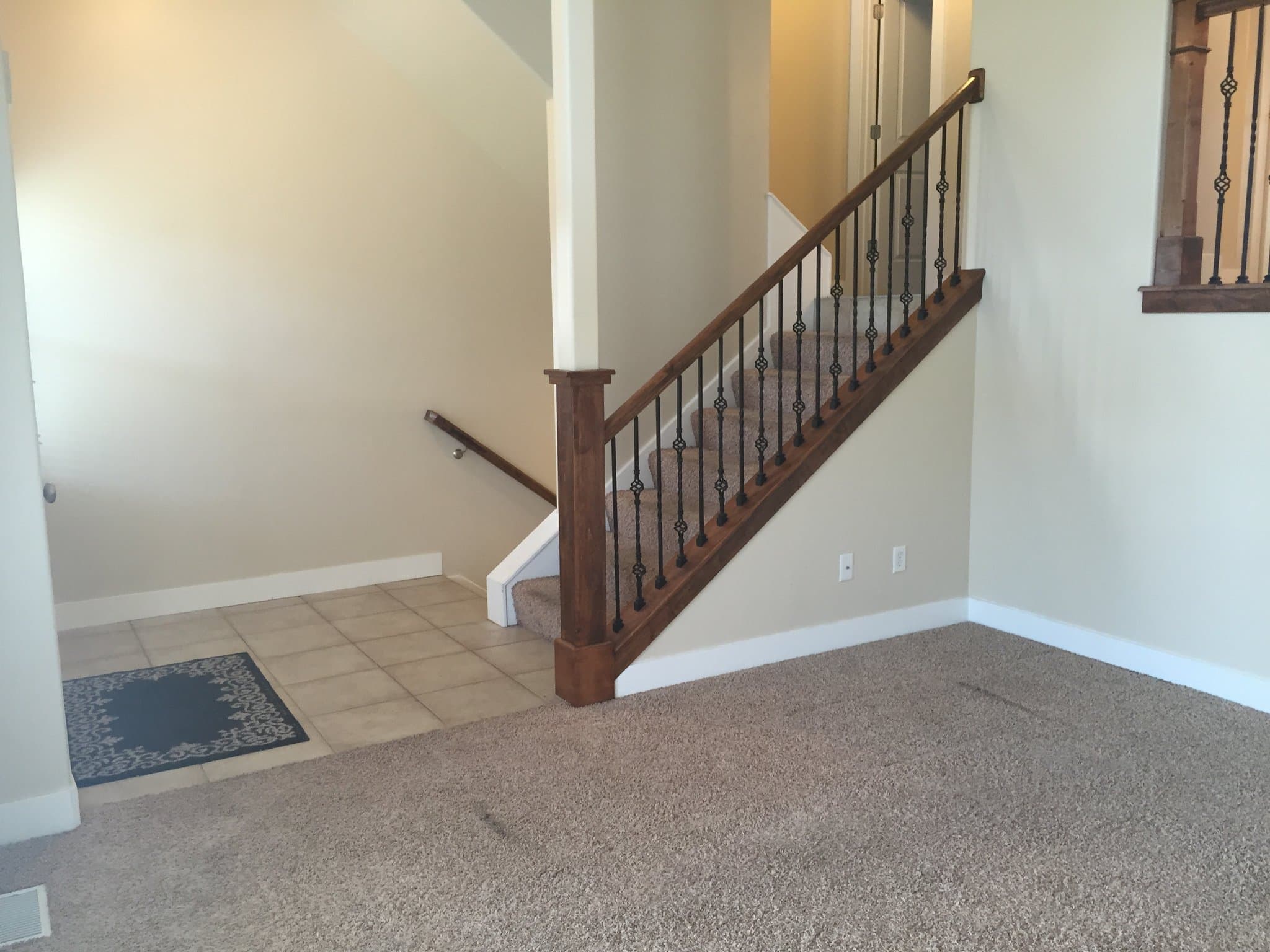Sandy Townhome: 1057 Garden Bend Place
