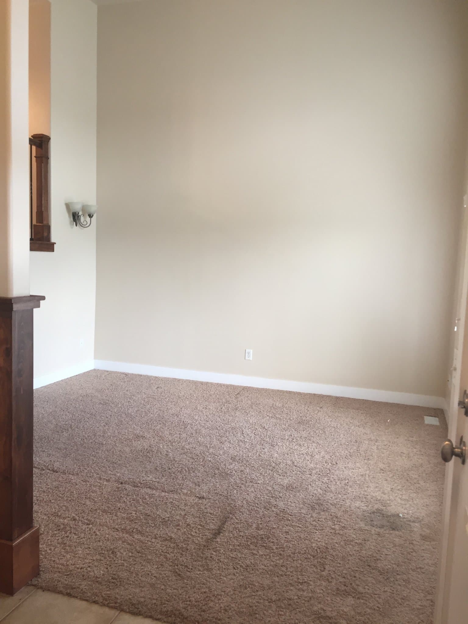 Sandy Townhome: 1057 Garden Bend Place