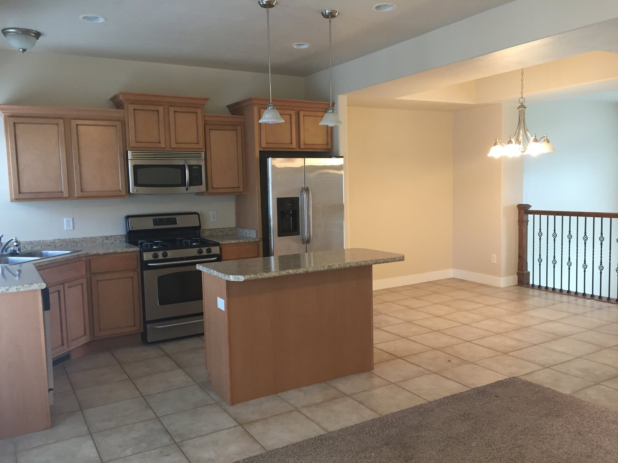 Sandy Townhome: 1057 Garden Bend Place