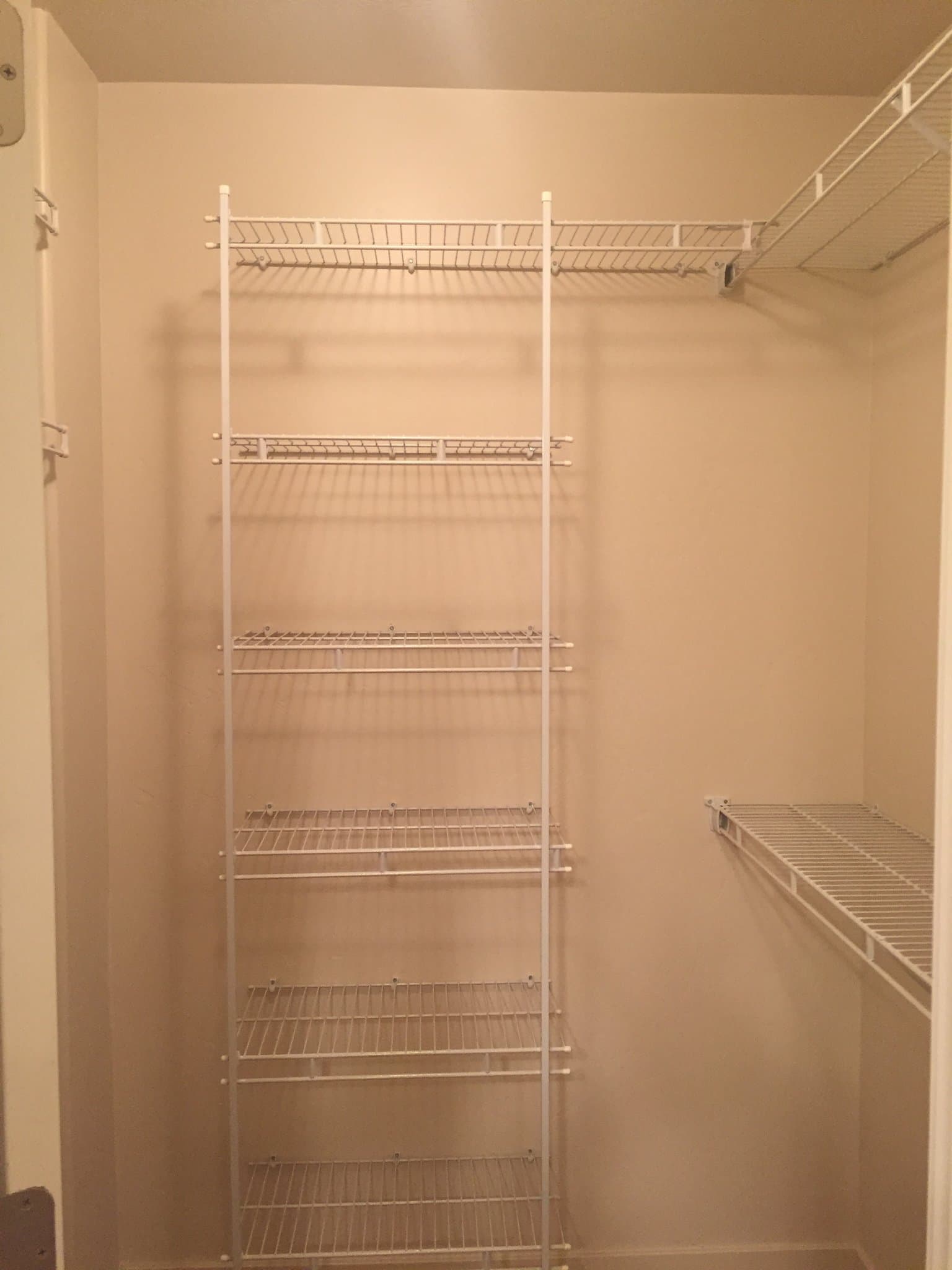 Sandy Townhome: 1057 Garden Bend Place