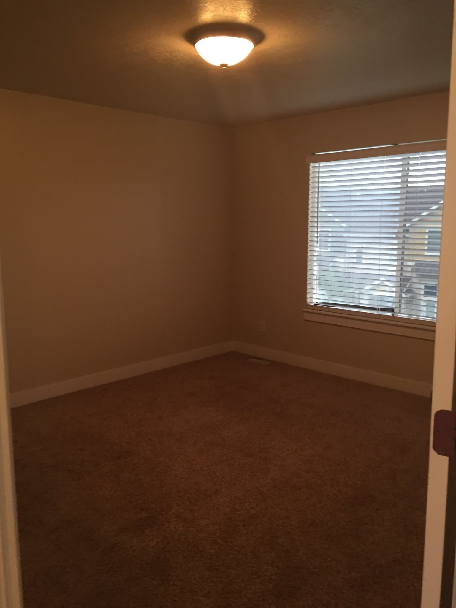 Sandy Townhome: 1057 Garden Bend Place