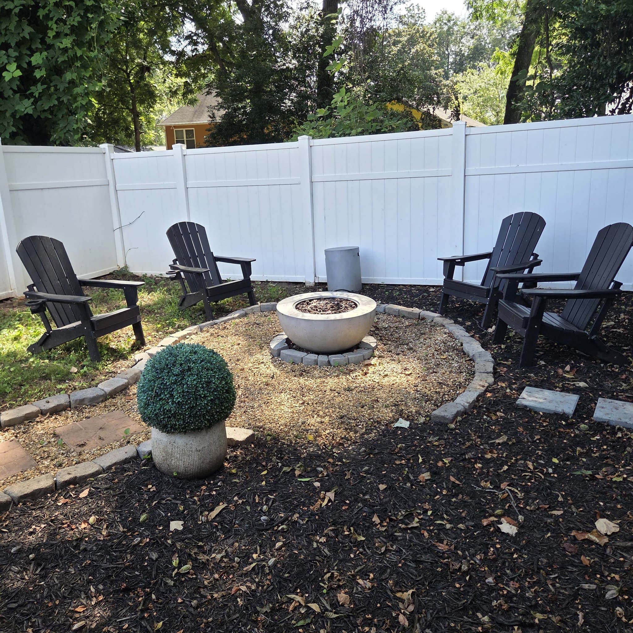 Atlanta House: 1363 Jonesboro Rd SE,