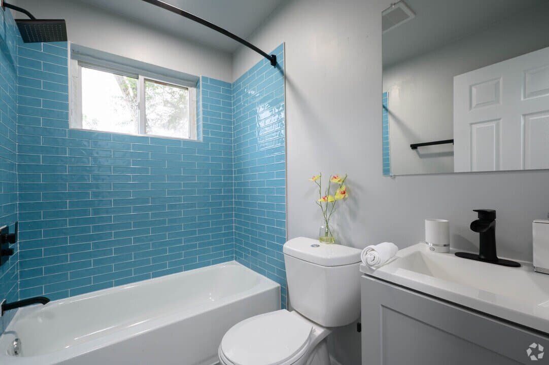 Wilmington Apartment: 3314 Old Capitol Trl