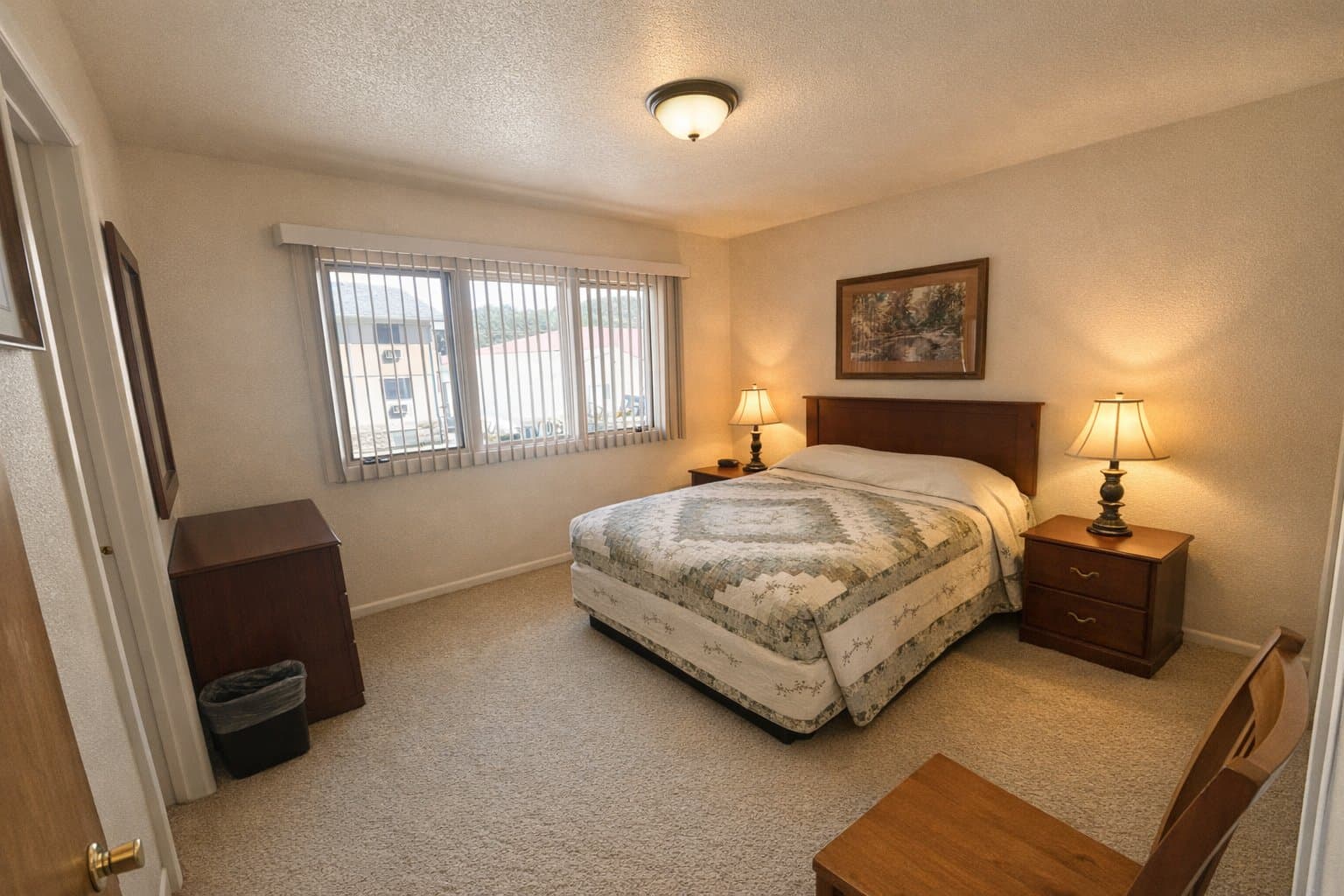 Hill City House: 109 Pine Avenue