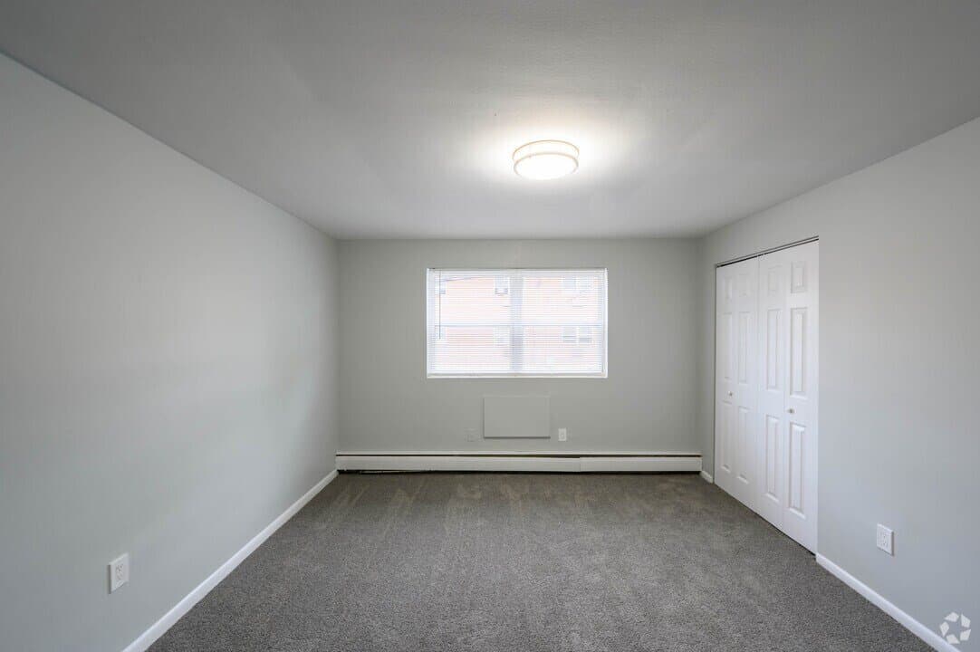 Wilmington Apartment: 3314 Old Capitol Trl