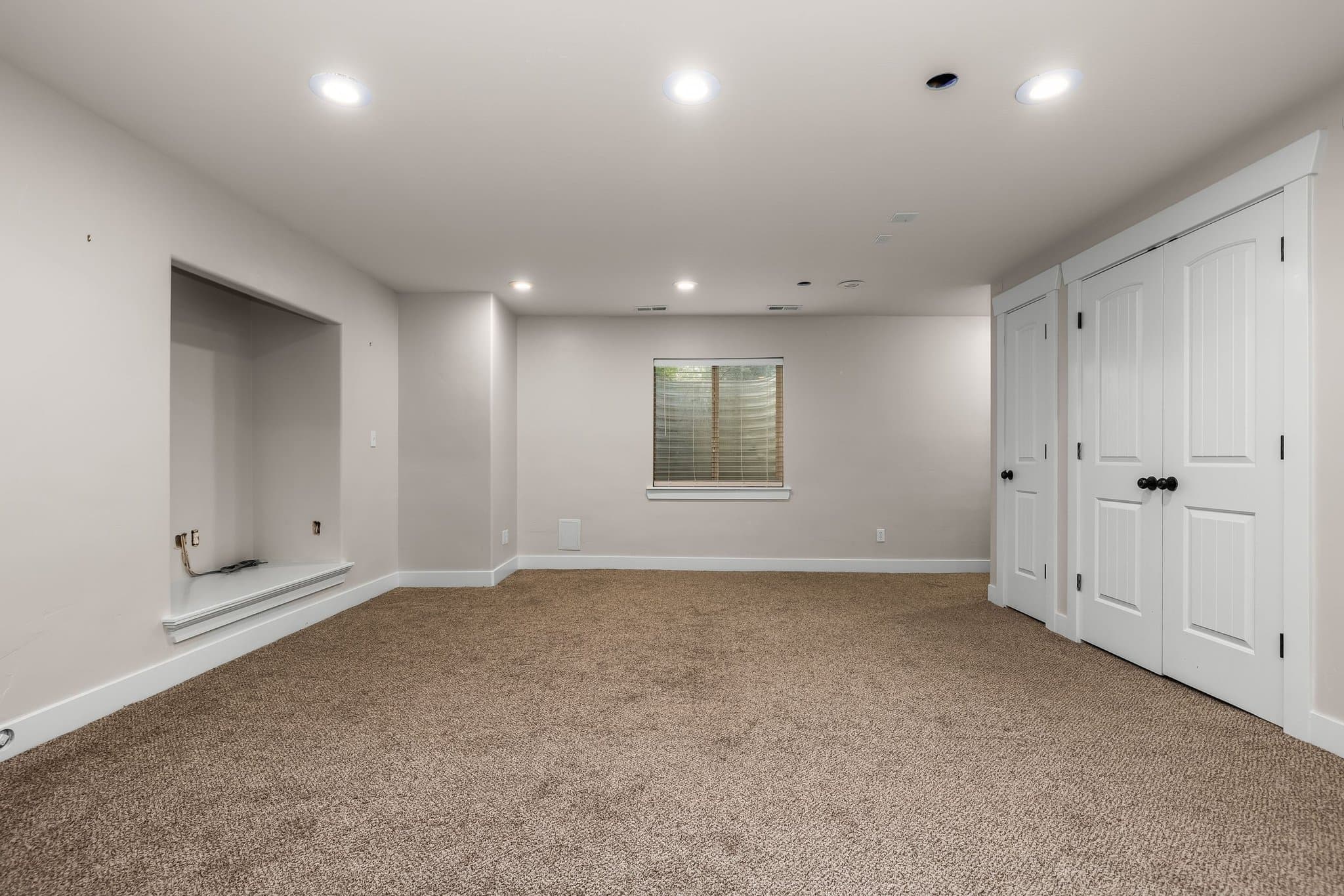 Mapleton Townhome: 2071 W Crescent Row,