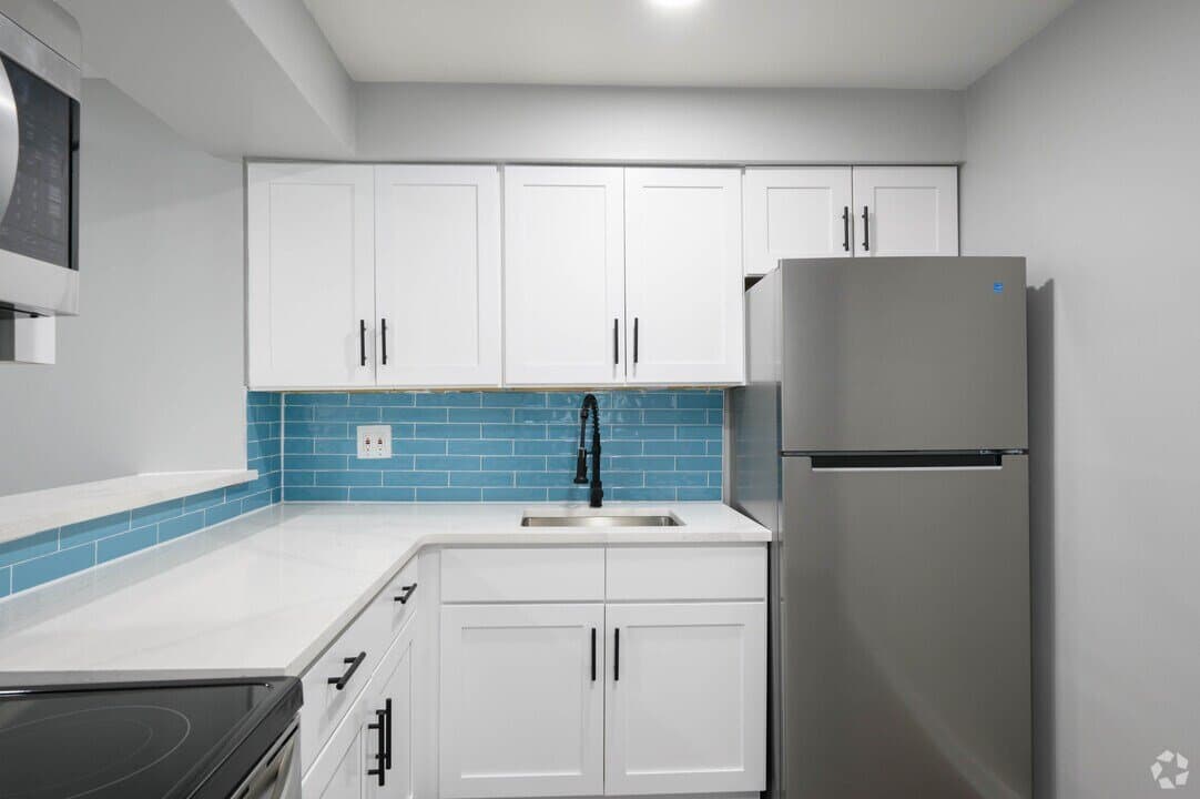 Wilmington Apartment: 3314 Old Capitol Trl