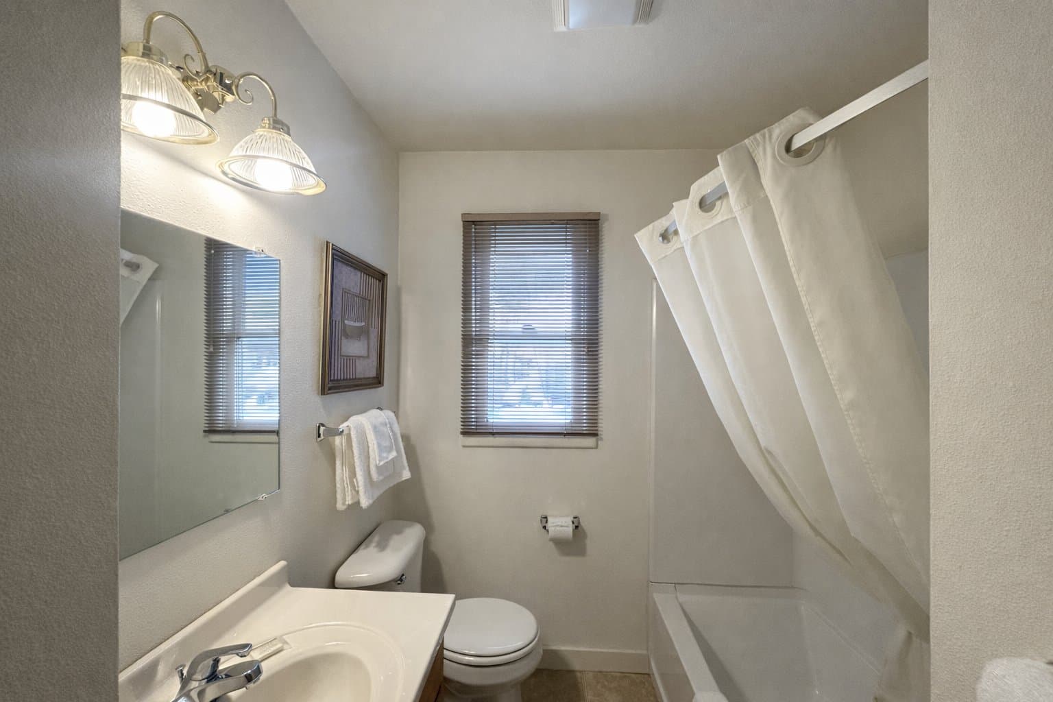 Hill City House: 117 Pine Avenue