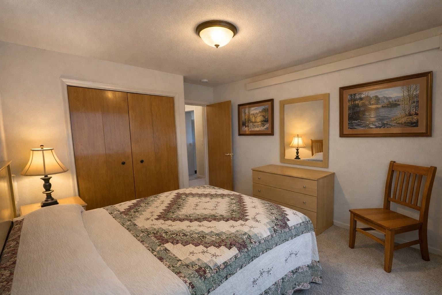 Hill City House: 117 Pine Avenue