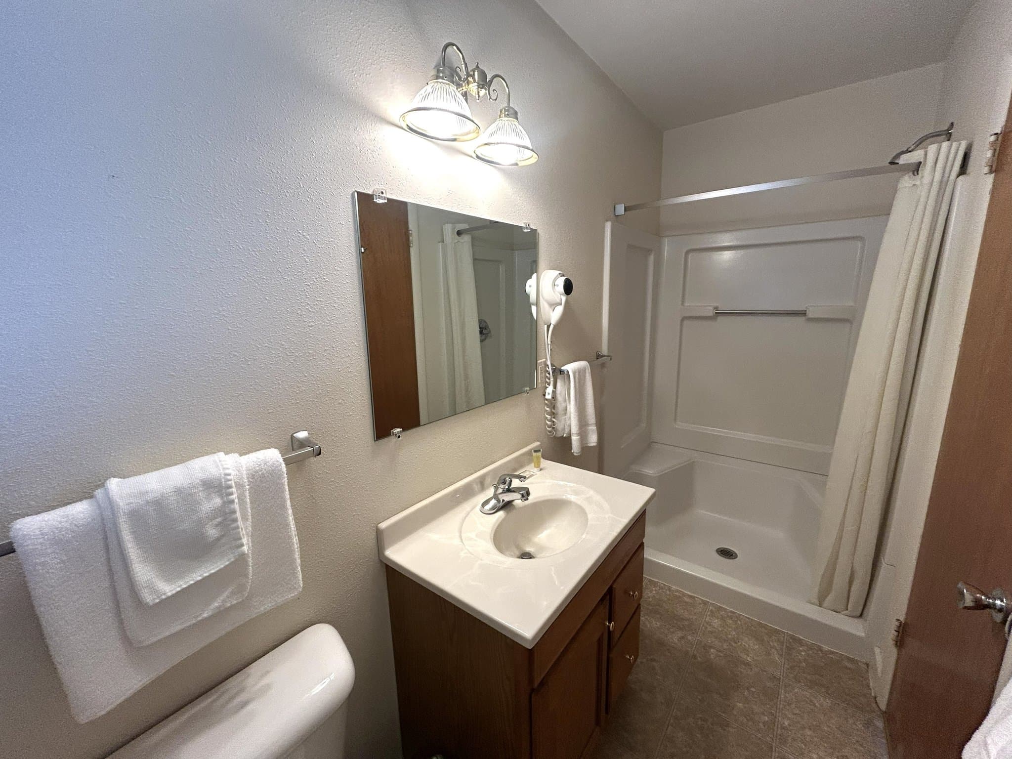 Hill City House: 117 Pine Avenue