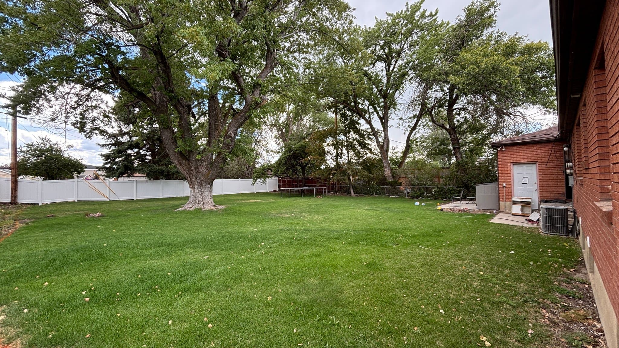 Orem House: 528 E 400 N