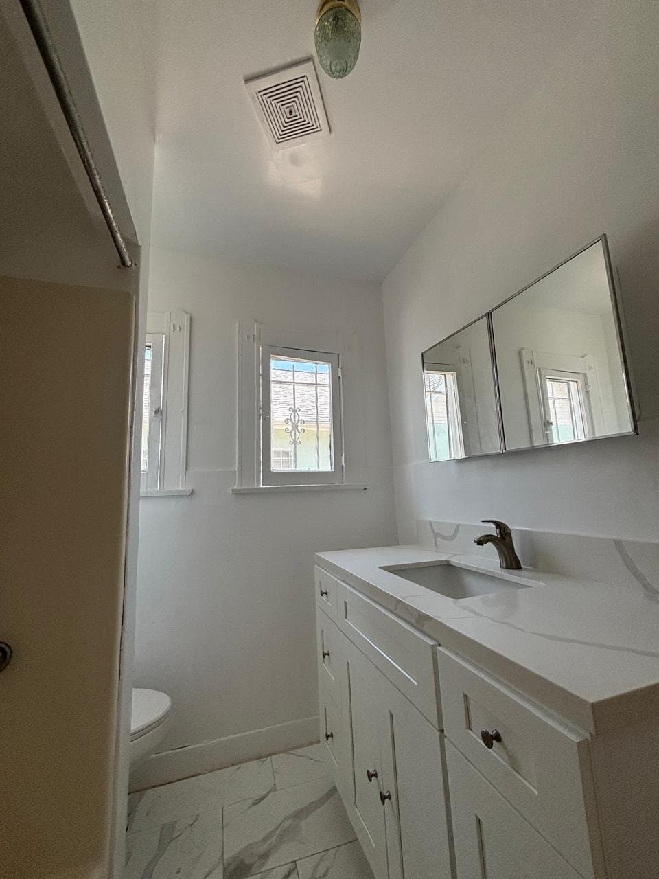 Los Angeles Single Room: 5306 Cimarron St , Los Angeles, CA 90062