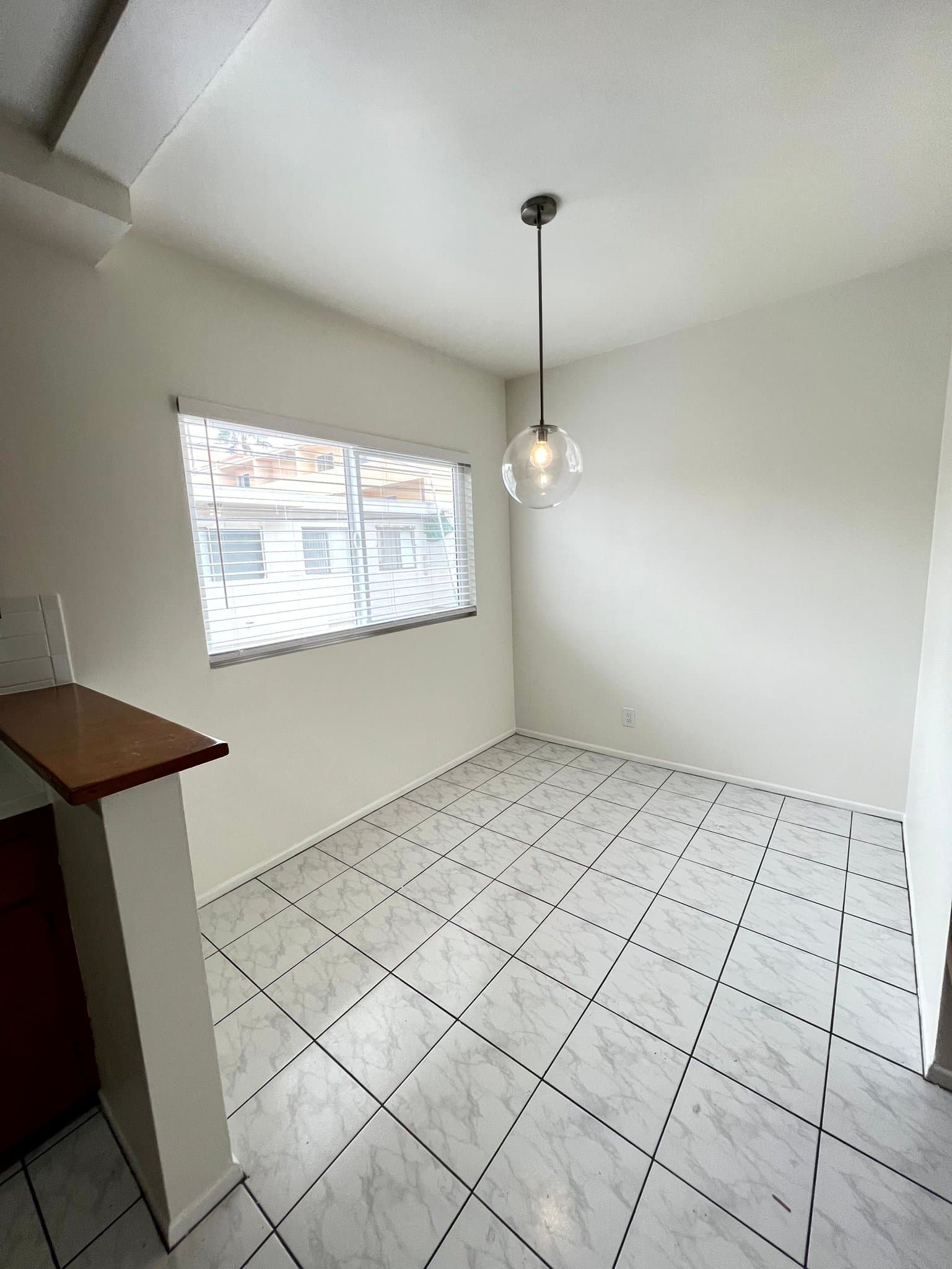 Los Angeles Apartment: 1322 Amherst Ave, Los Angeles, CA 90025