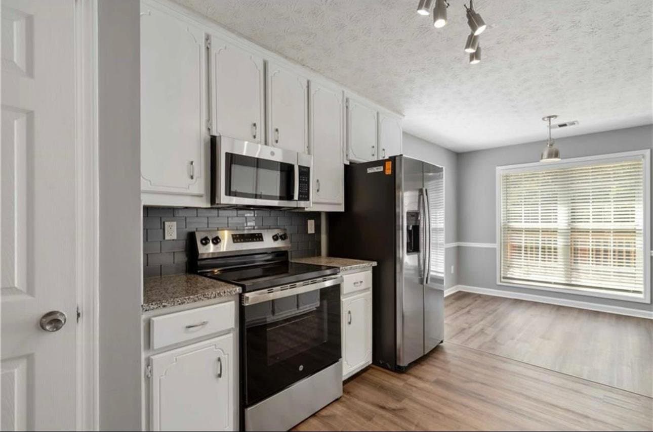 Dacula Multiplex: 1055 leighs brook way