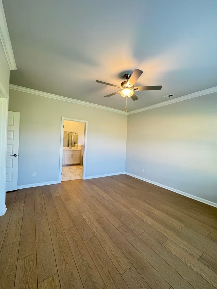 Madison House: 139 Clift Creek Dr