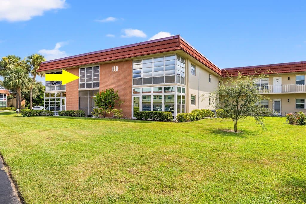 Vero Beach Condo: 110 Springlake Dr