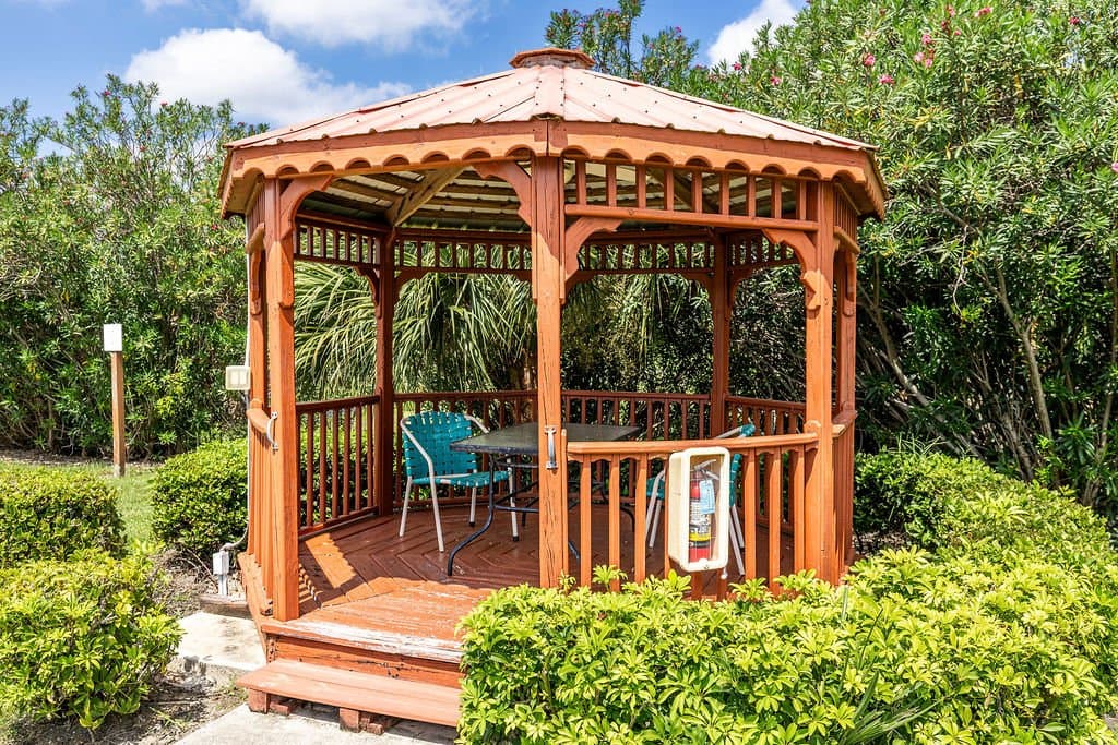 Vero Beach Condo: 110 Springlake Dr