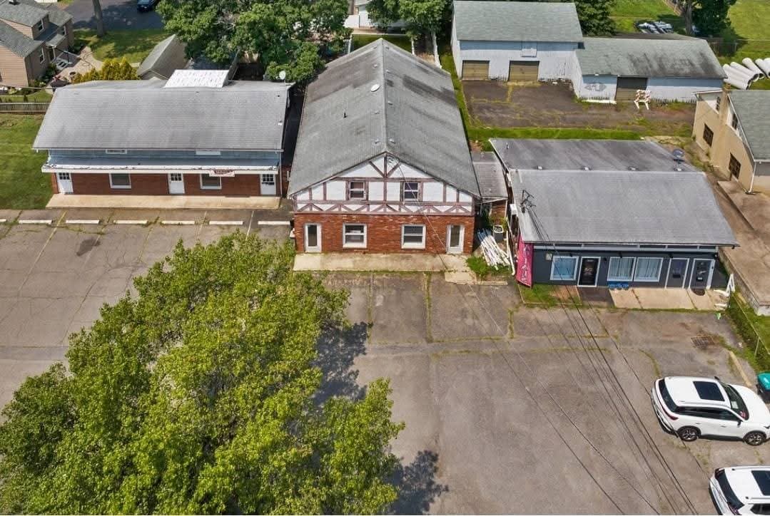 Flemington Condo: 39 Mine St