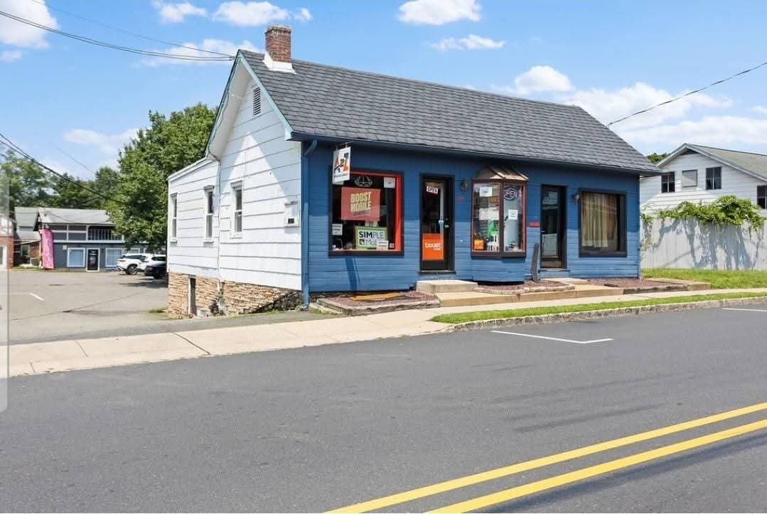 Flemington Condo: 39 Mine St