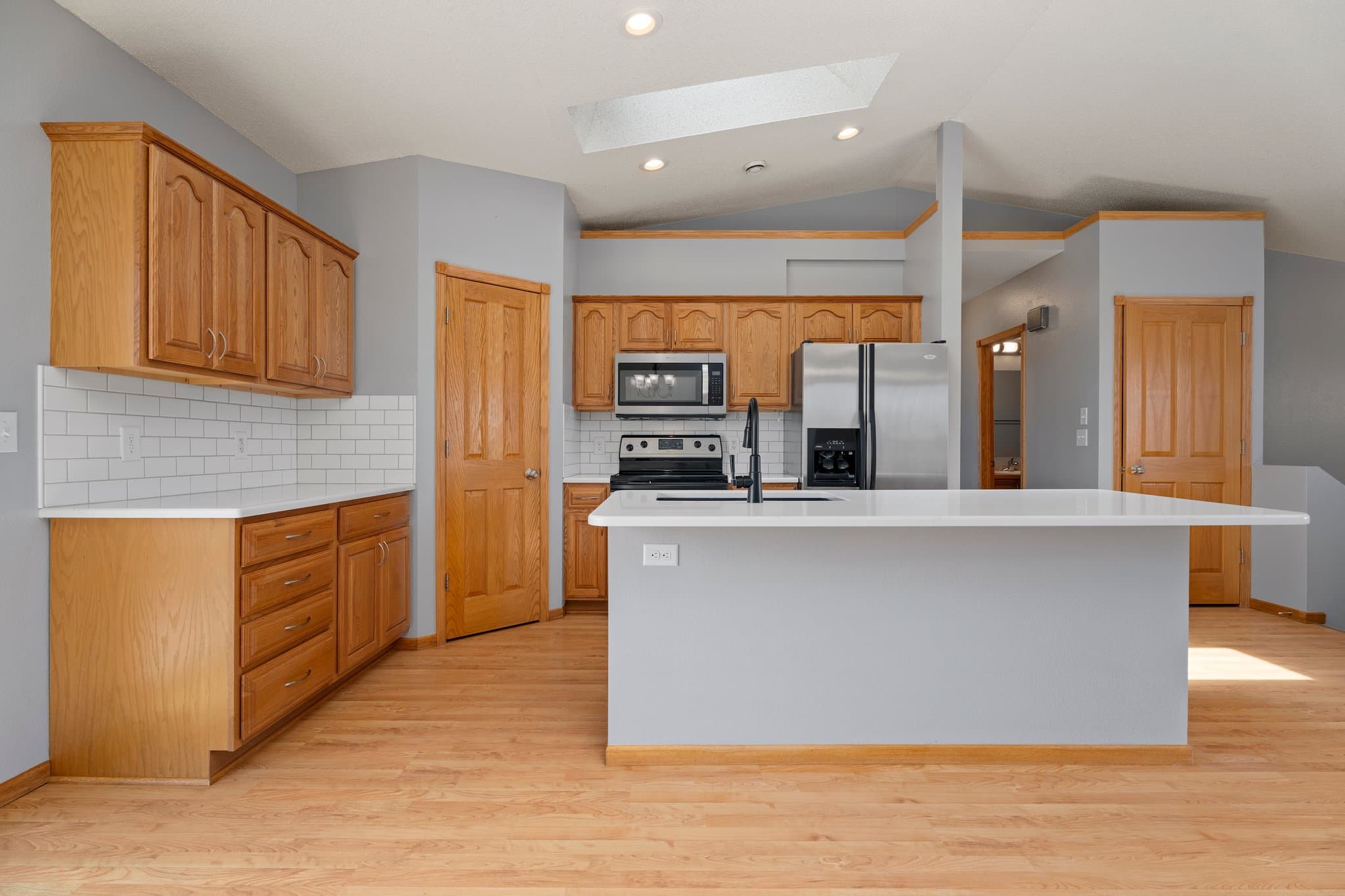 Bismarck House: 2501 E Capitol Avenue