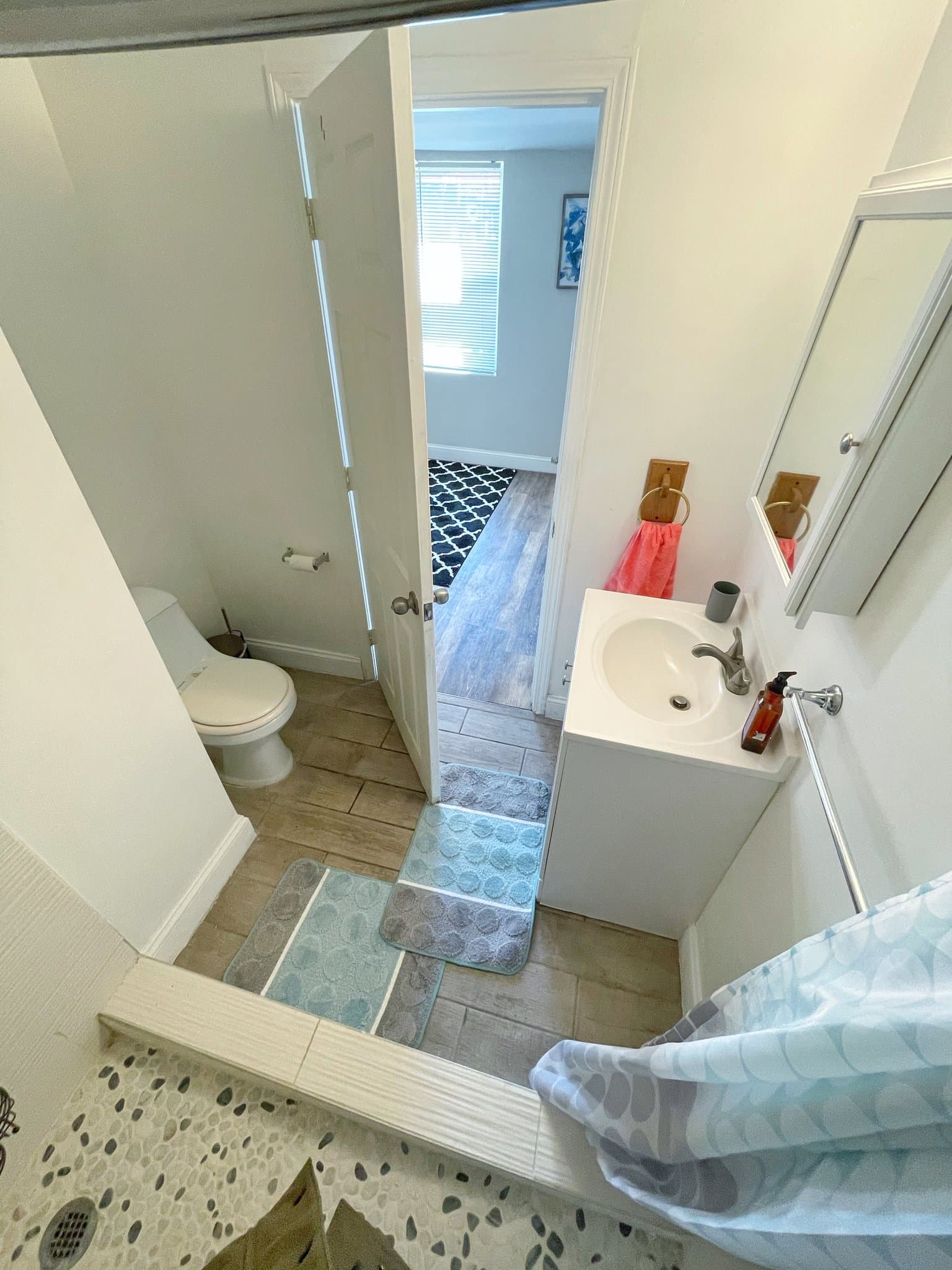 Cambridge Single Room: 51 5th Street, Unit 2,