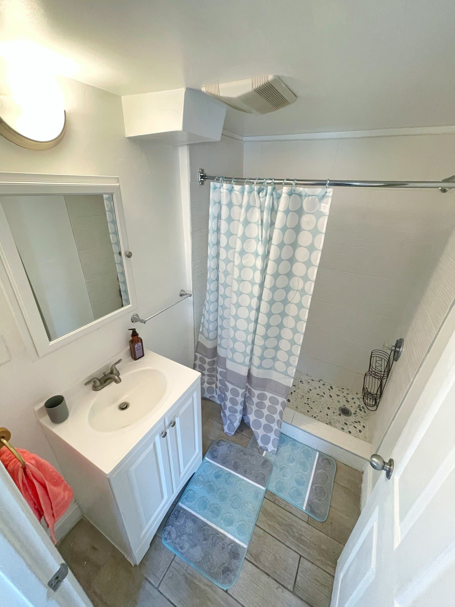 Cambridge Single Room: 51 5th Street, Unit 2,
