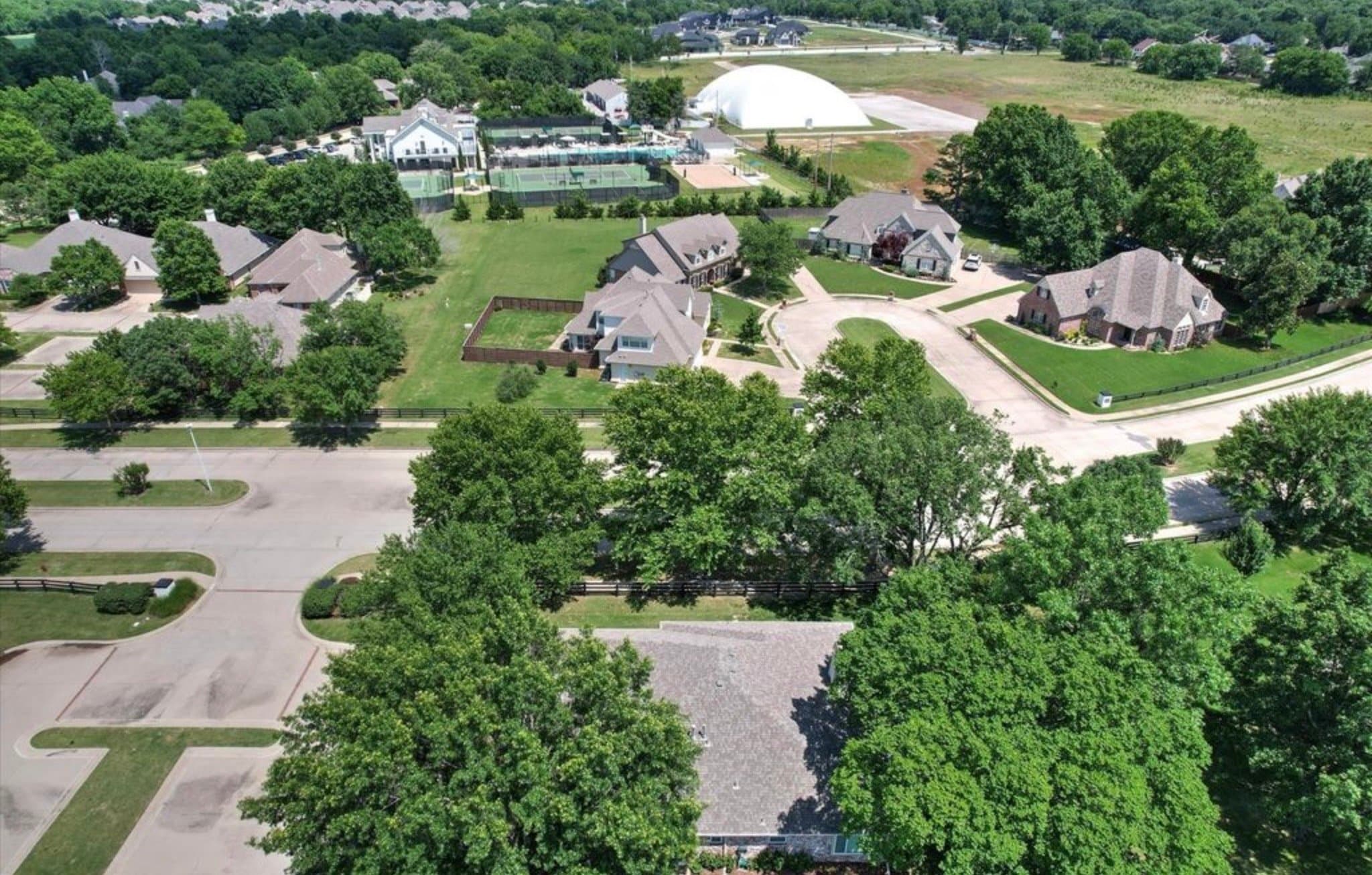 Broken Arrow House: 412 N Forest Ridge Blvd
