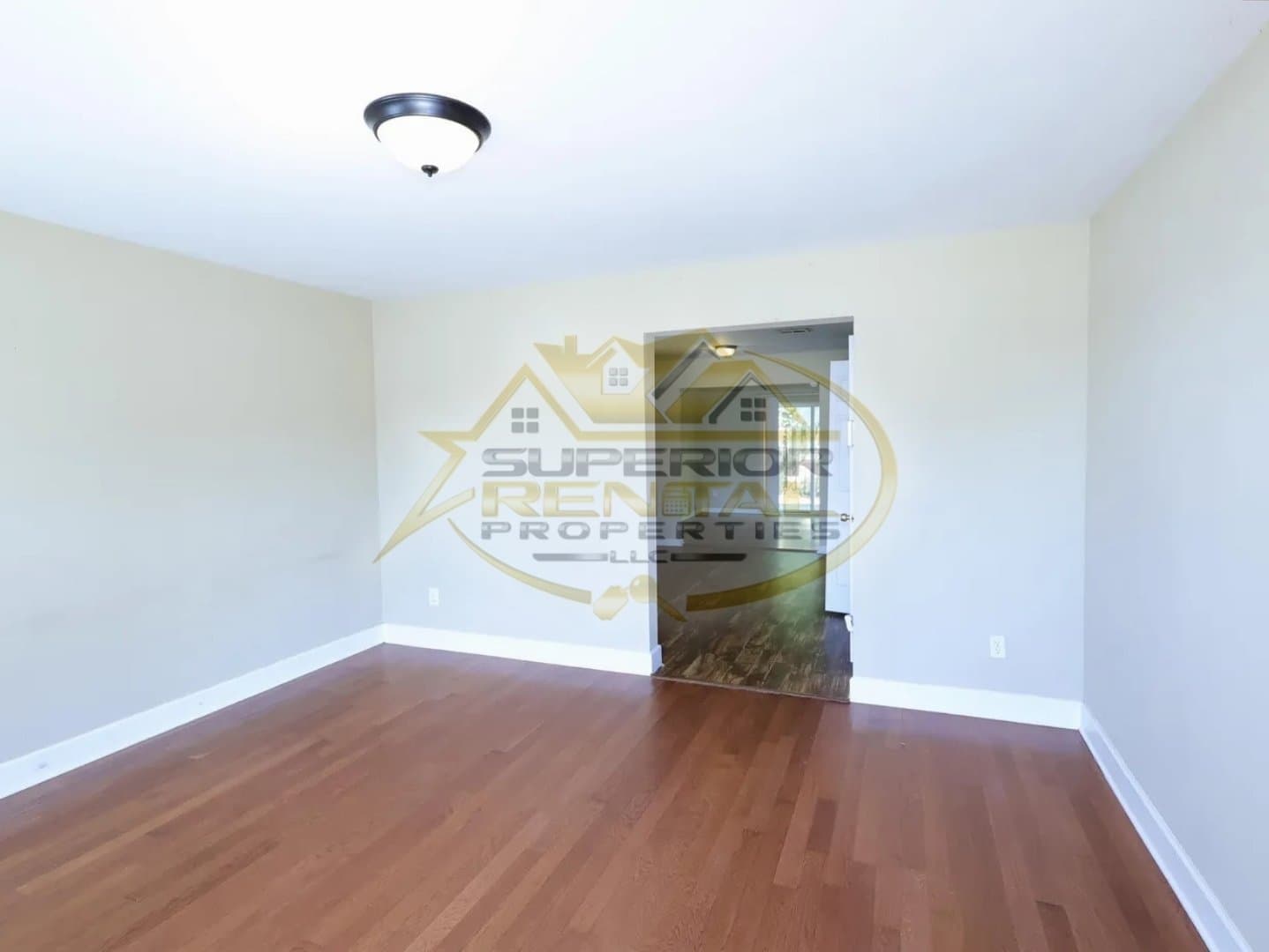 Columbia House: 515 Summit Terrace Court