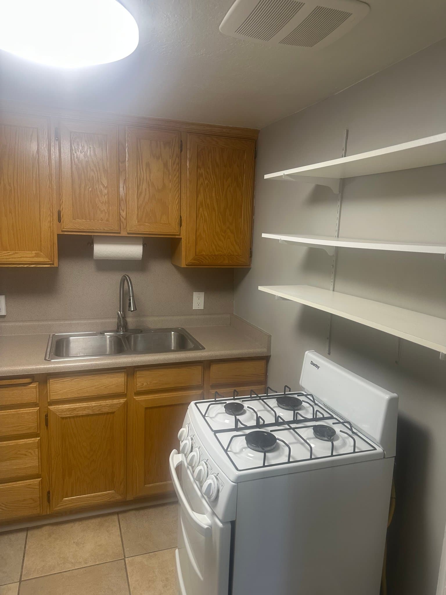 Salt Lake City House: 185 S St