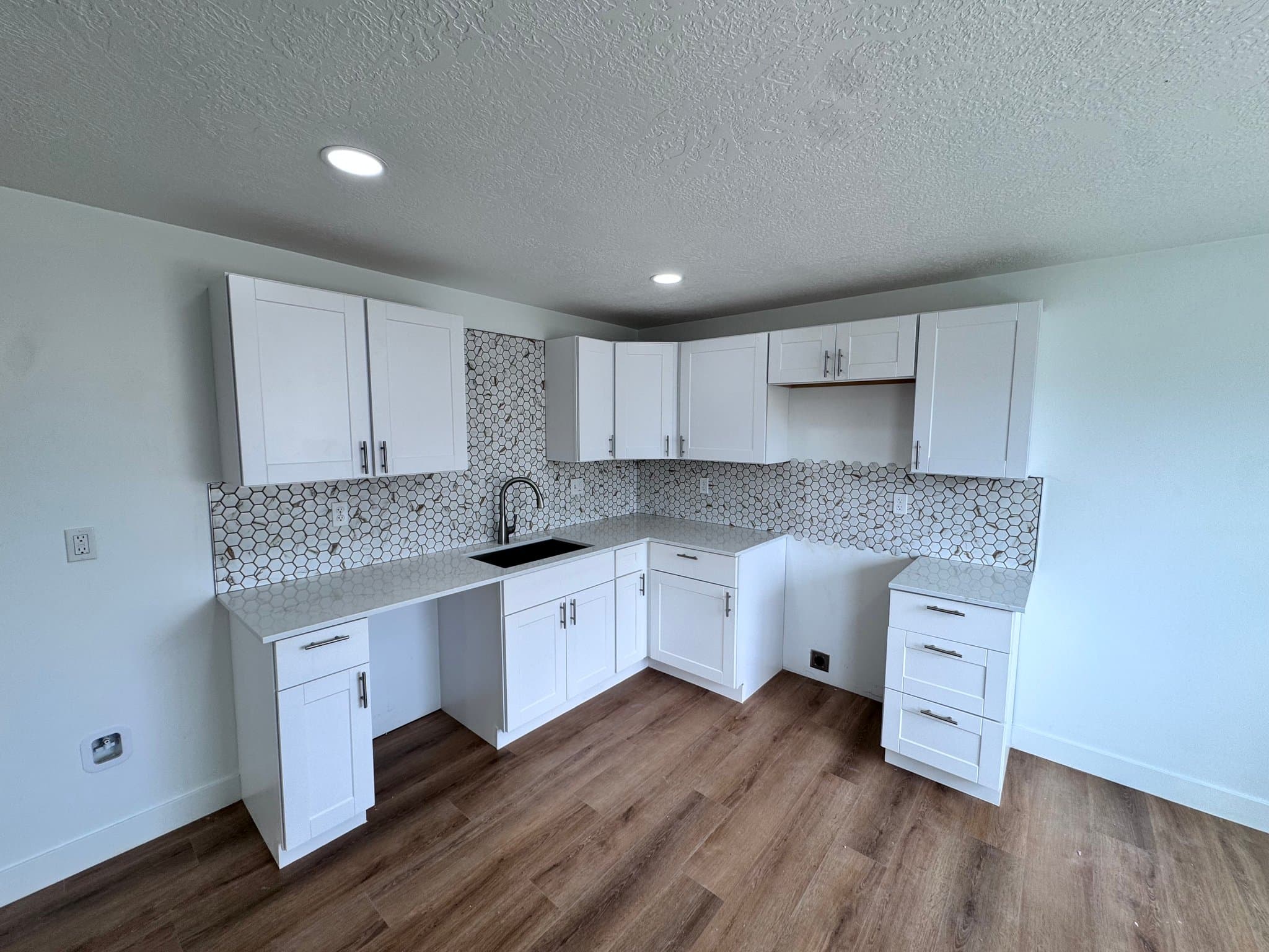 Bluffdale House: 16371 S Coupler Ln
