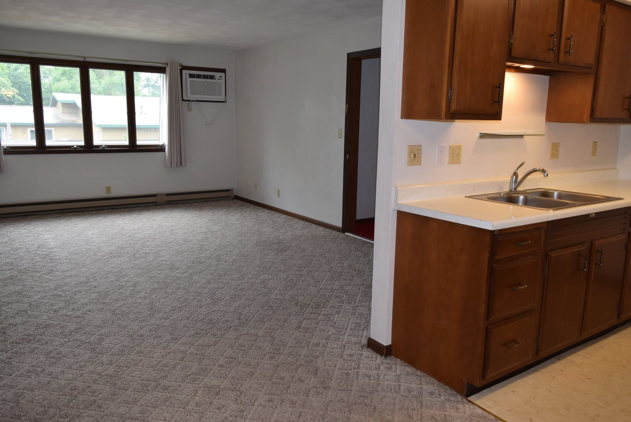 Amboy Multiplex: 425 W Maine St