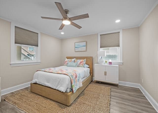Atlantic Beach House: 111 Caswell St