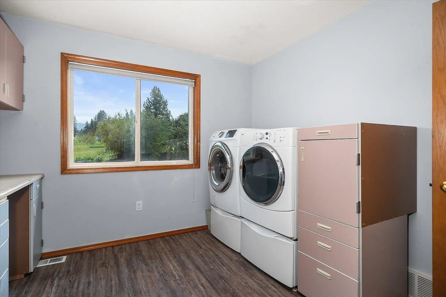 Spokane House: 3415 S Morrill Dr
