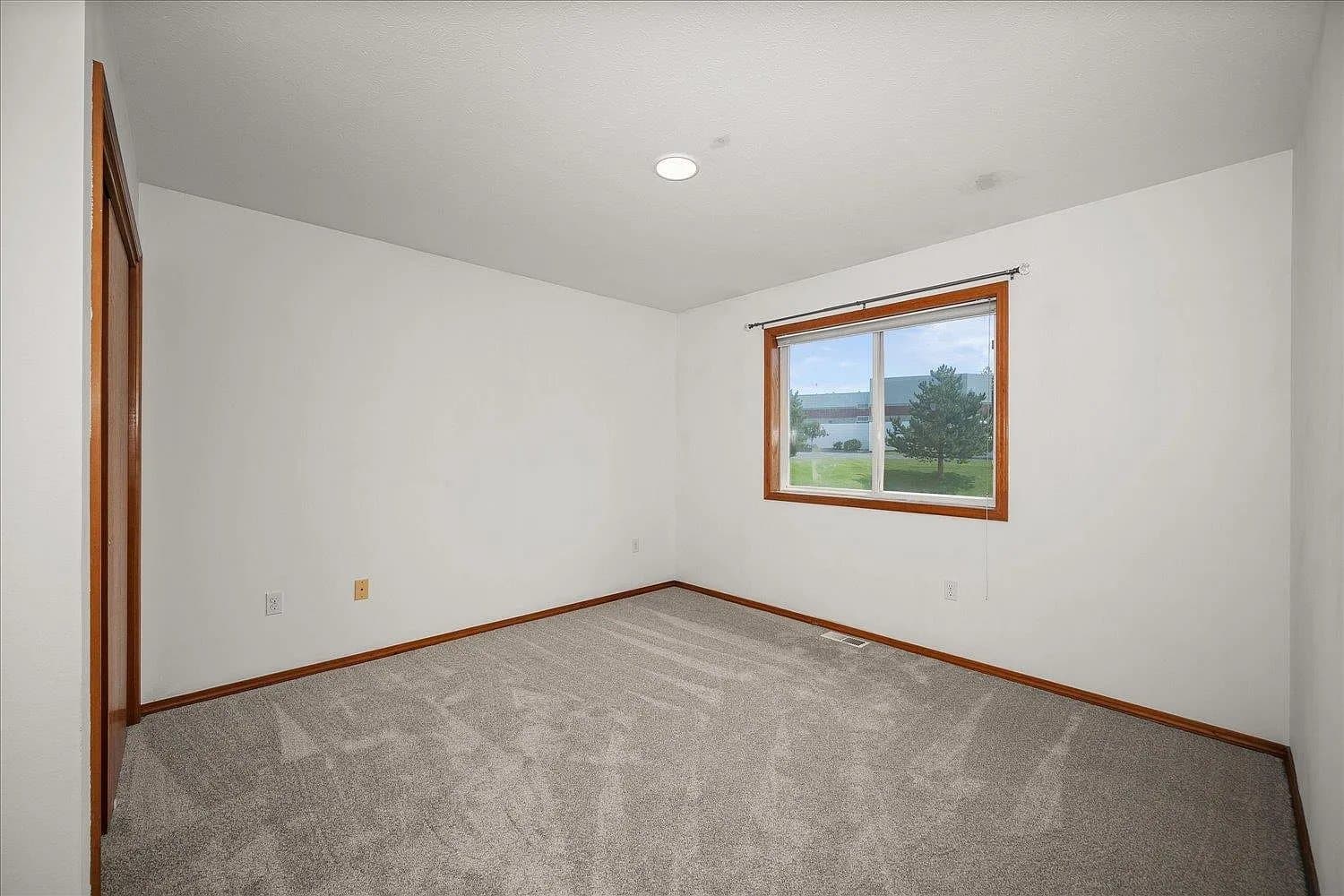 Spokane House: 3415 S Morrill Dr