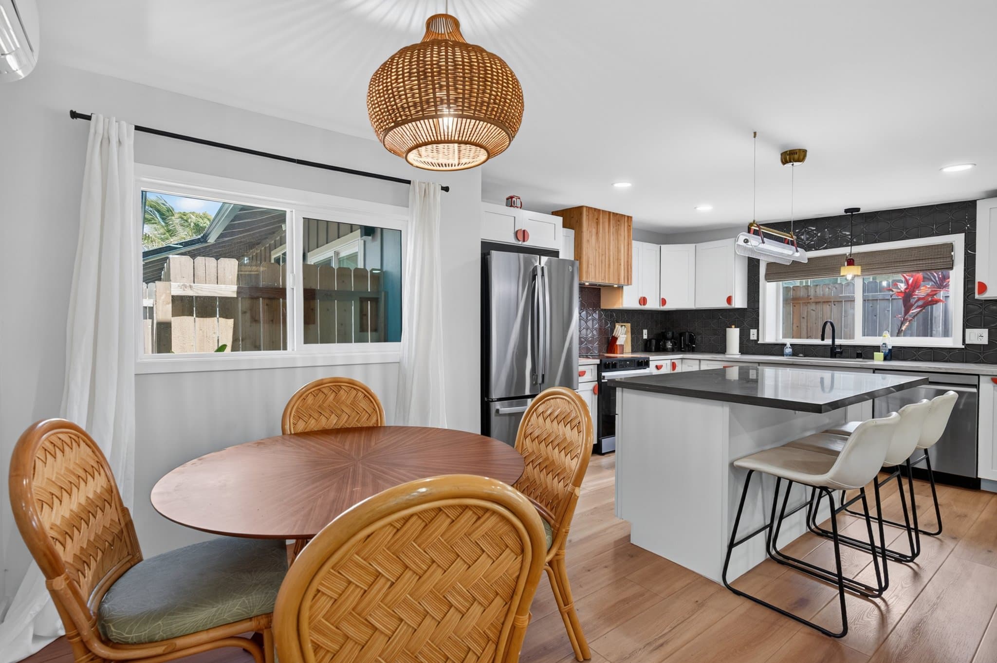Kailua House: 338 Kalama St